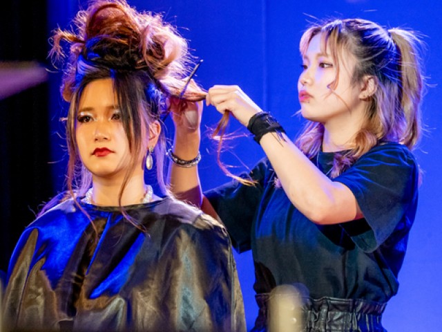 臼井美容専門学校の【3月15日開催】① ジェルネイル ② ワンレングス・ヘアカラー